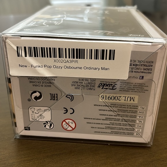 NWT Funko Pop Ozzy Osbourne Ordinary Man Figure 185 Hot Topic Exclusive Collect - Picture 5 of 5